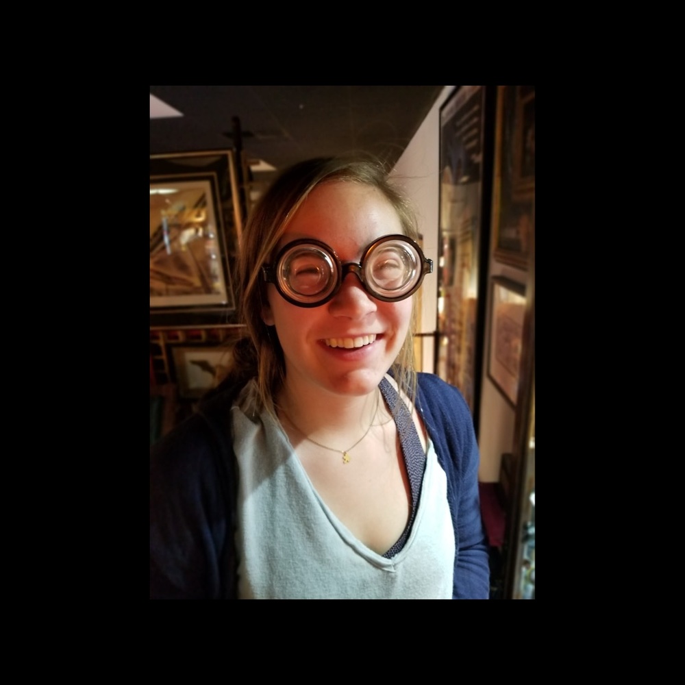 Meet your Posher, Emily